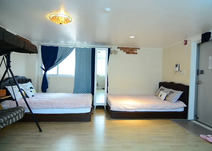 Aparthotel Unicorn Family 4*