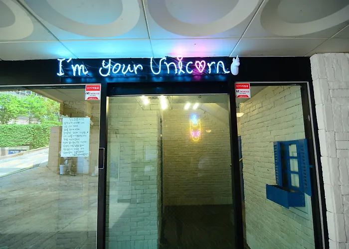 Unicorn Family Aparthotel 4*